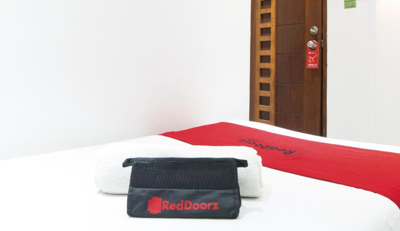 Reddoorz @ Real Fatima Tacloban Hotell Anibong Exteriör bild